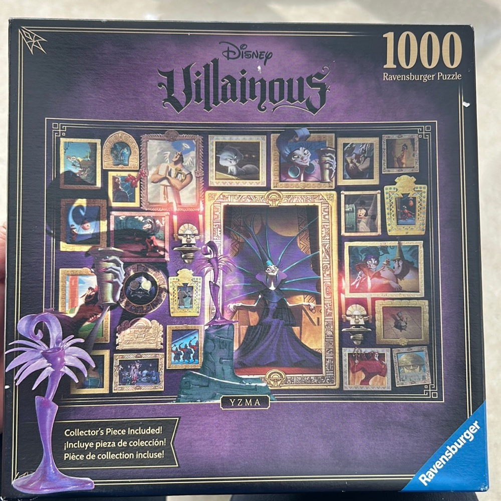 Disney villainous YZMA 1,000 reversible puzzle
